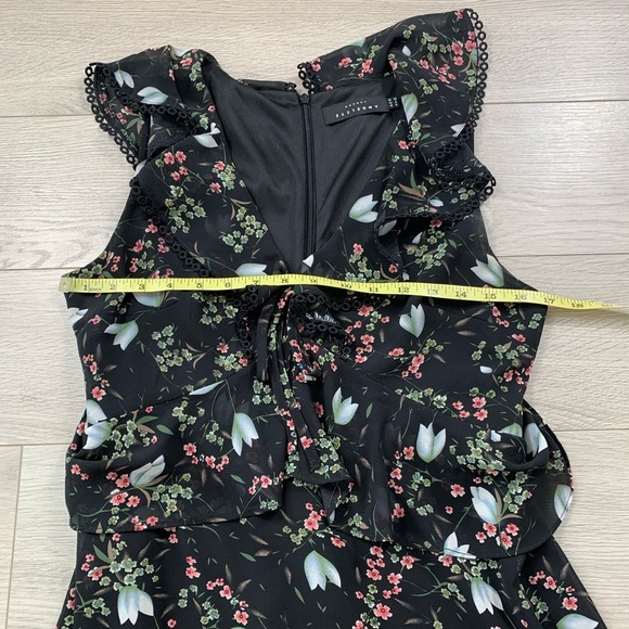 ANGELEYE Floral Black Ruffle Dress - Picture 9 of 10
